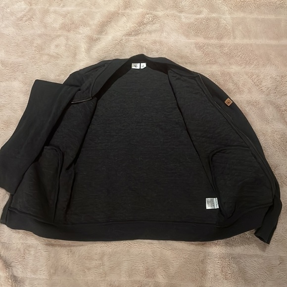 TenTree Tulita Quilted Bomber  Jacket - Picture 8 of 9